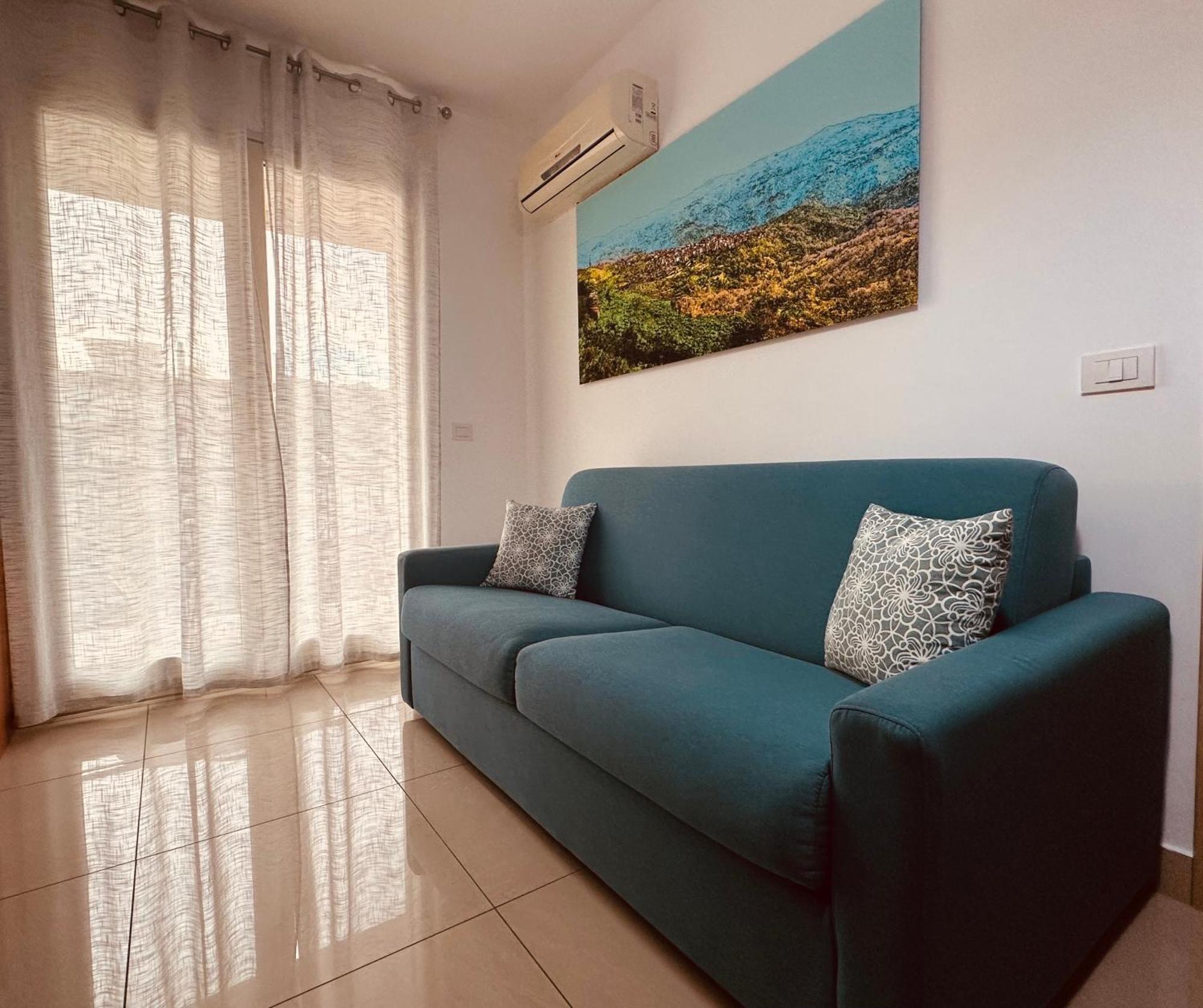 Riviera Ionica Aparthotel Santa Teresa Di Riva Eksteriør bilde
